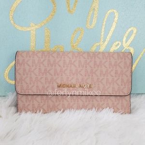 NWT Michael Kors Jet Set Travel Trifold Wallet